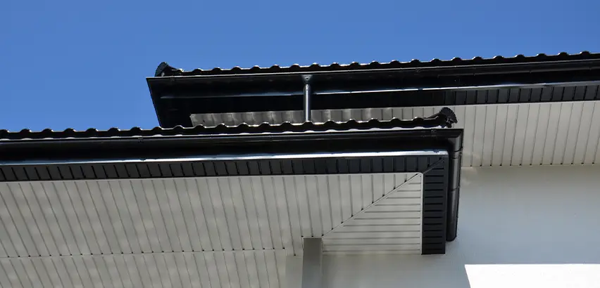 Roof Overhang Repair in Columbus